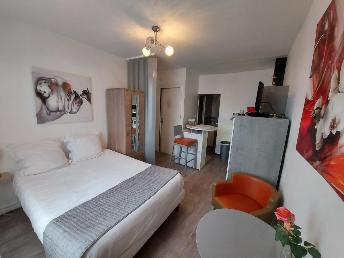 Studio De Charme, Coeur De Vichy, Quartier Calme Esterno foto