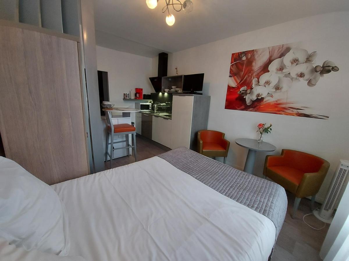 Studio De Charme, Coeur De Vichy, Quartier Calme Esterno foto